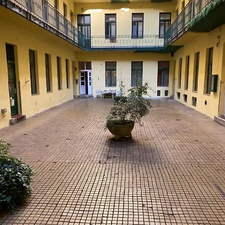 Apartment B16 Gellert
