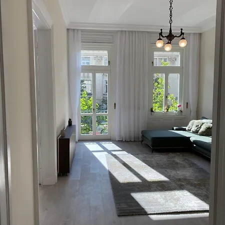 Apartment B16 Gellert *
