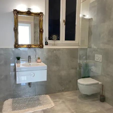 Apartment B16 Gellert